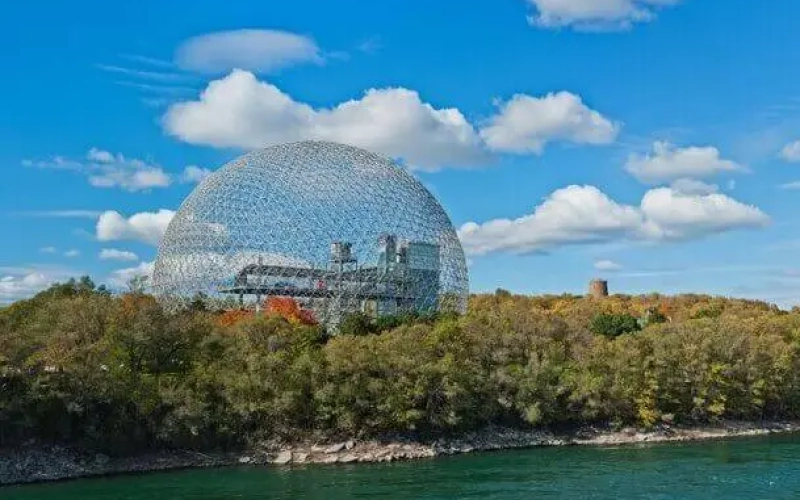 Top Attractions 3 69d8a53c