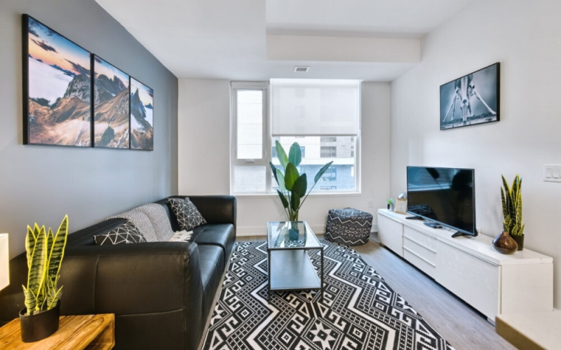 Corporate 1 Bedroom Apartment in Ottawa | The Lennox Building