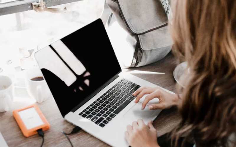 business trip scaled 1 f3436c69